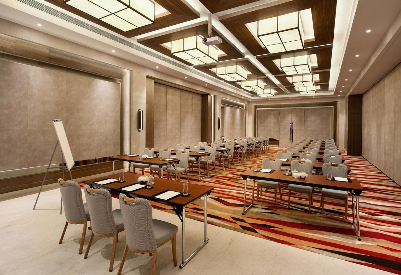 The Residency Towers Hotel 5*
