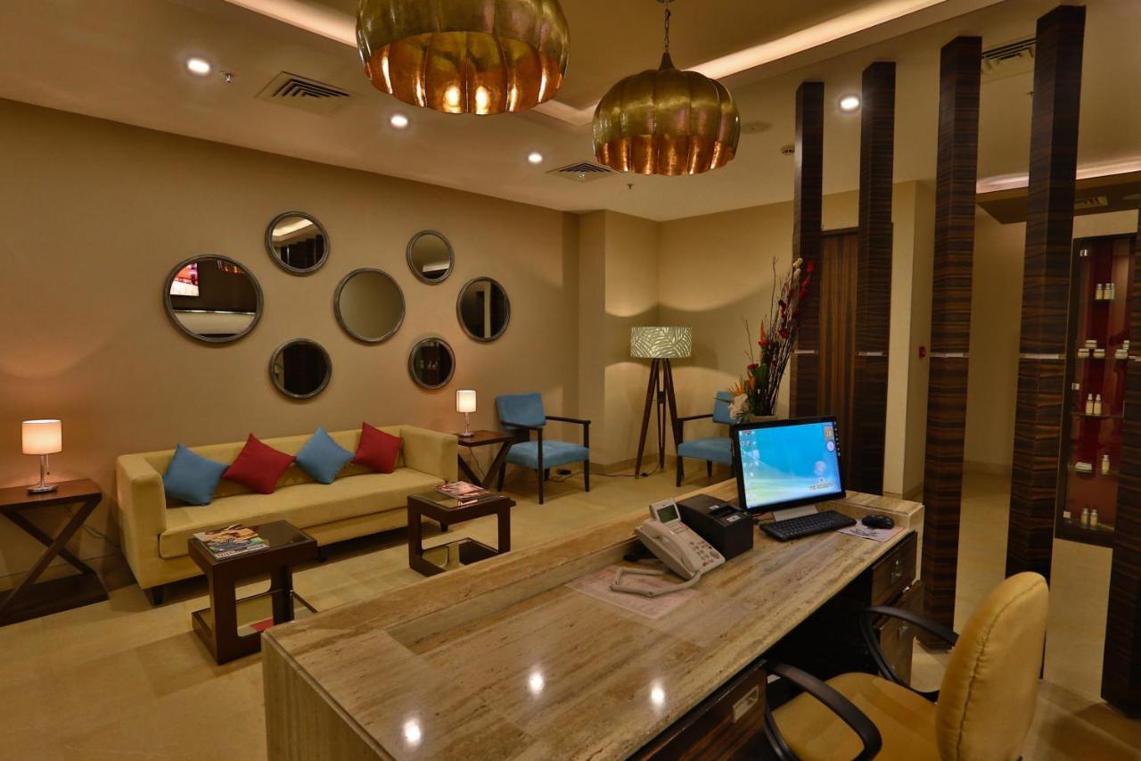 Hotel The Residency Towers 5*