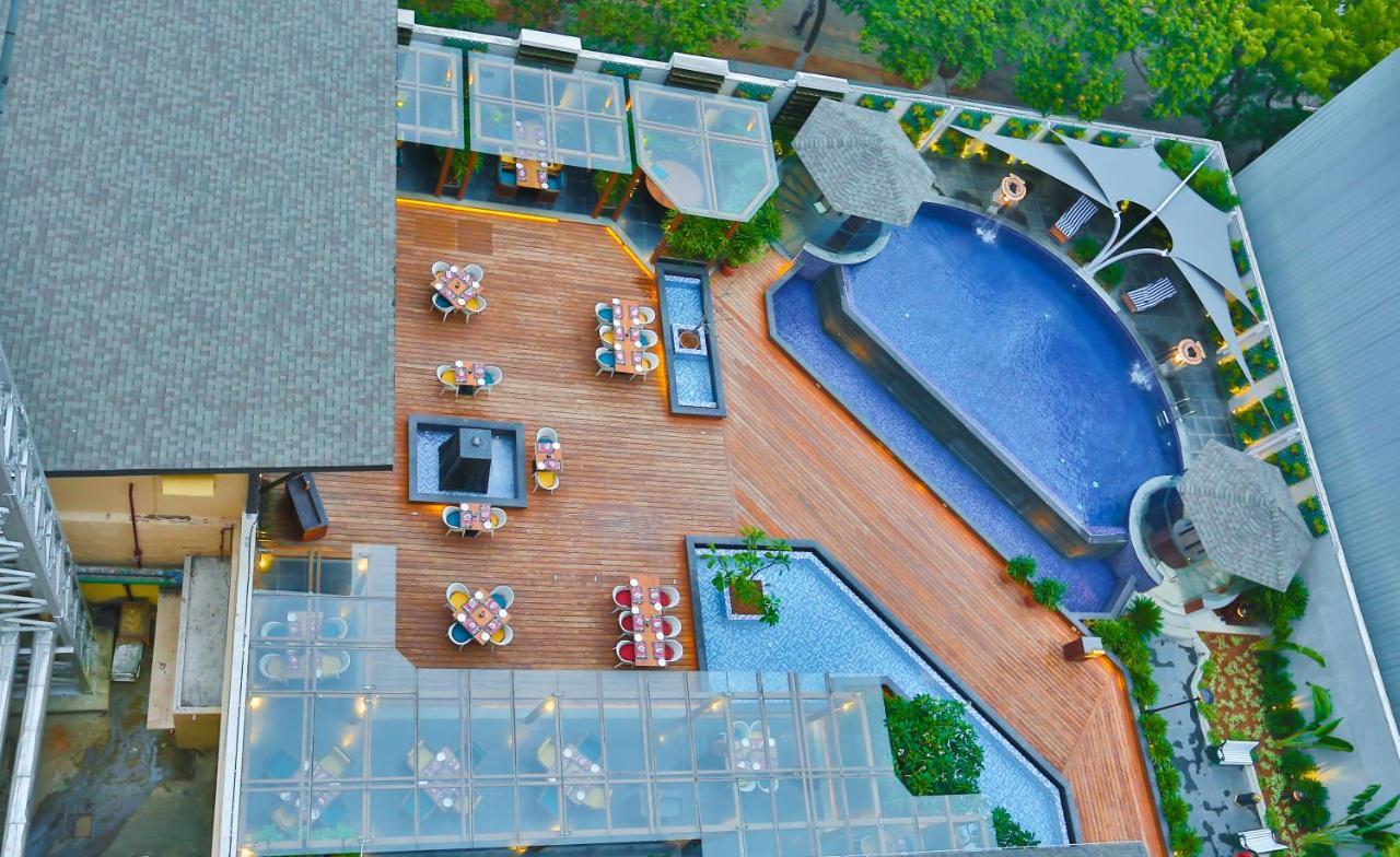 The Residency Towers Hotel 5*